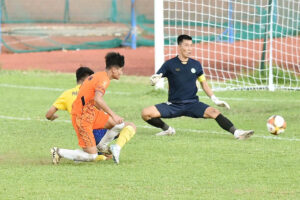 VFF Hoãn Đấu Giữa Vĩnh Long và Kon Tum, Đá Lại Sau 7 Phút do Mưa Lớn